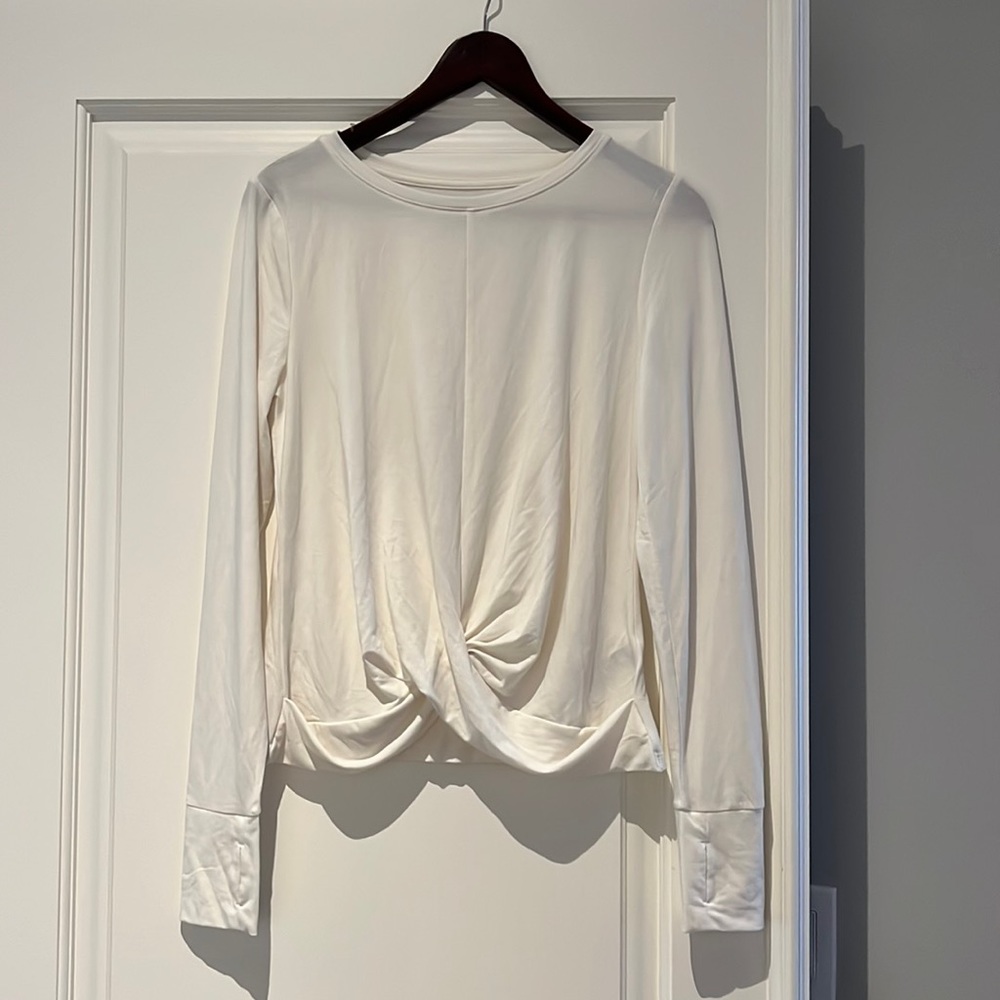 Gap athletic top